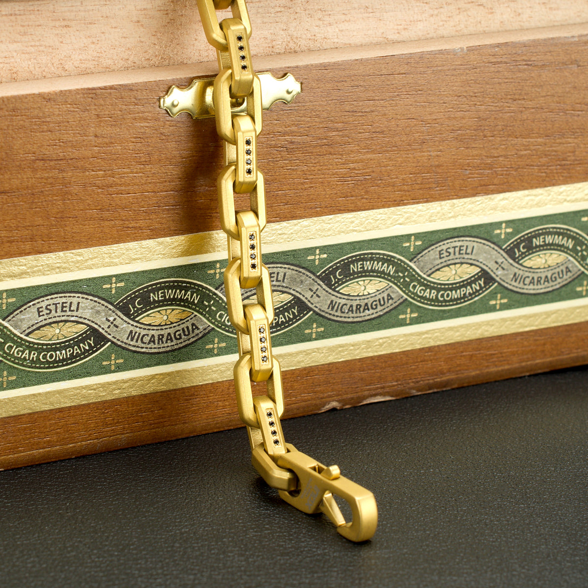 8mm Gold Black Spinel Link Bracelet