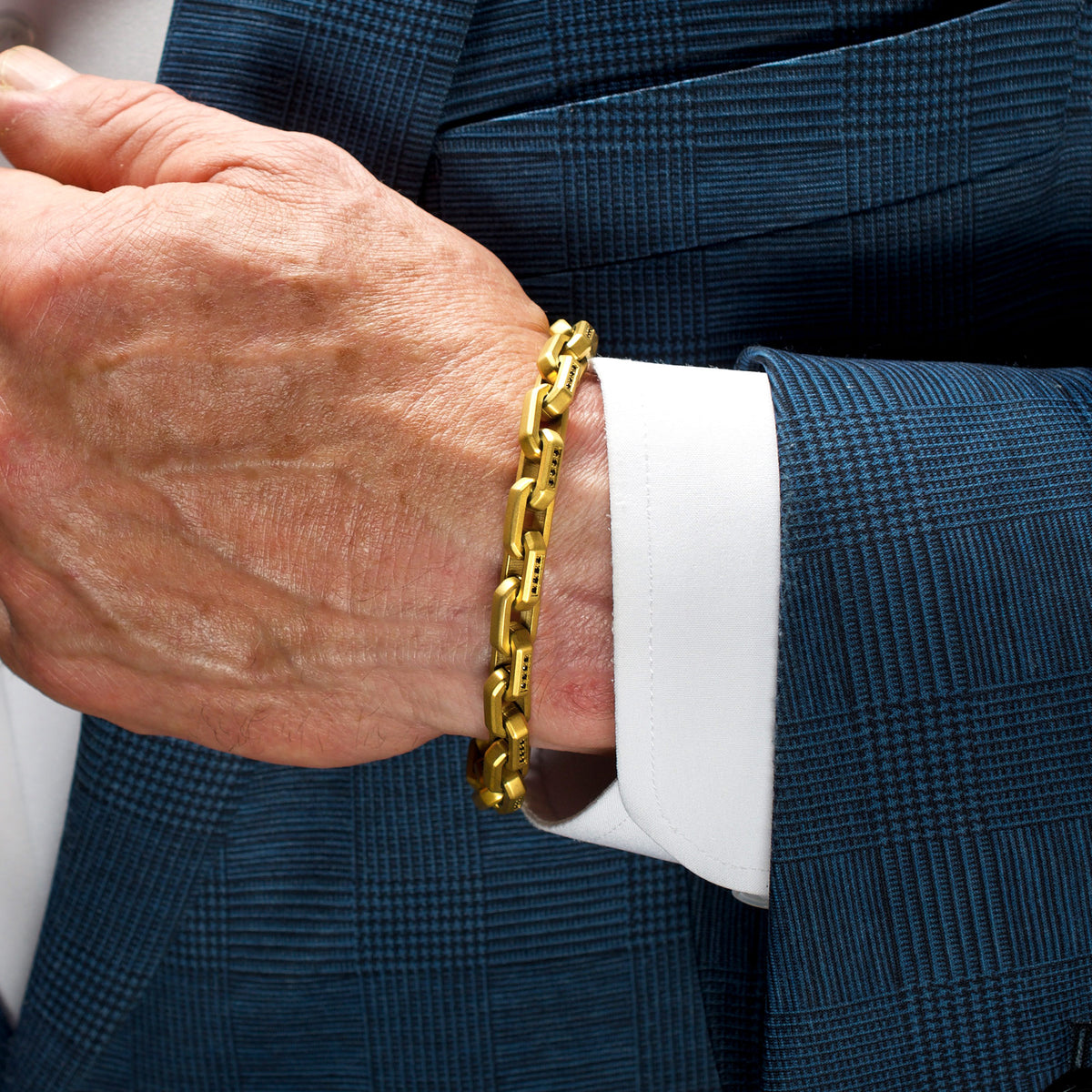 8mm Gold Black Spinel Link Bracelet