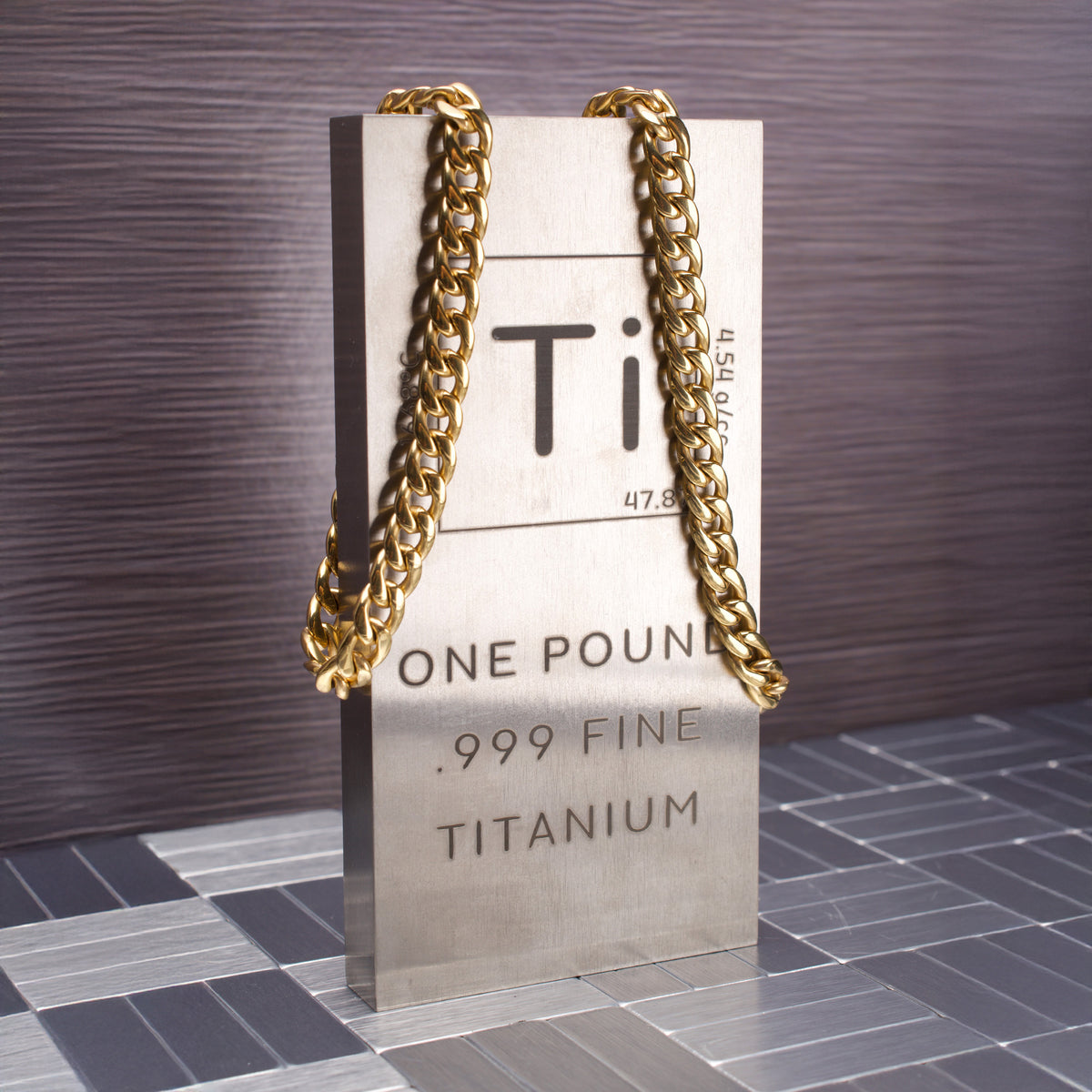 7.4mm Gold Titanium Figaro Bracelet